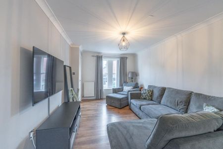 3 bedroom semi-detached house to rent - Photo 3