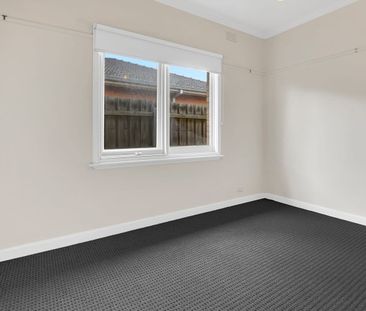 Charming family home - Photo 4