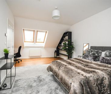 4 bedroom terraced house to rent - Photo 3