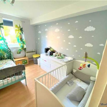 2 bedroom property to rent in London - Photo 1