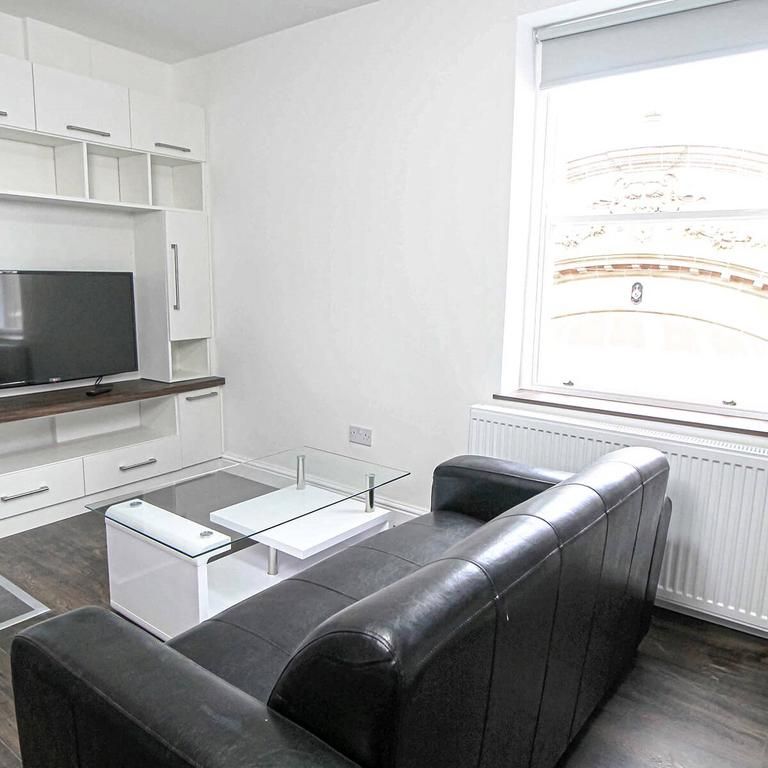 Studio to rent - Photo 1