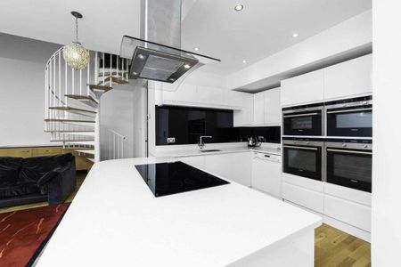 Carter Lane, Cathedral Court, EC4V - Photo 3