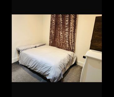 3 Bed Flat, Belvedere Buildings, SE1 - Photo 3