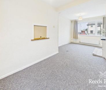 40 Cherryhill Road, Dundonald, Belfast, BT16 1JJ - Photo 3