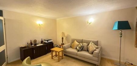 Cherry Croft Gardens, Pinner, Greater London, HA5 4JU - Photo 4