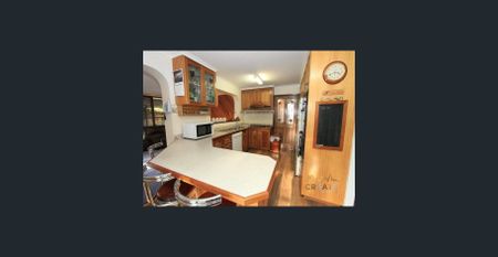 COMFORTABLE LIVING IN A FAMILY-FRIENDLY SETTING - Photo 5