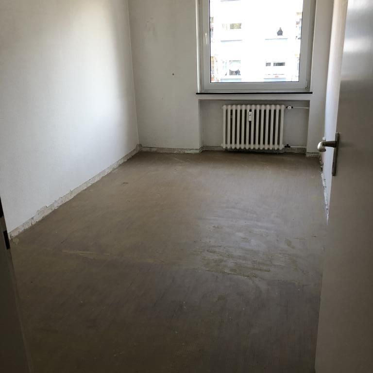 Moderne 3-Zimmer-Wohnung mit Balkon in Duisburg Wehofen! - Photo 1