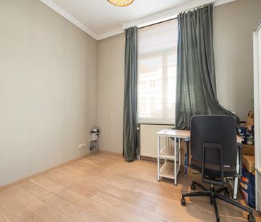 Gezellig en ruim 2-slaapkamerappartement in het hart van Mechelen z... - Photo 2