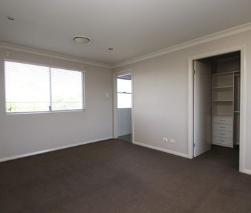 PLEASE DO NOT ATTEND THE PROPERTY BOOK YOUR ONLINE VIDEO TOUR – SEE... - Photo 6