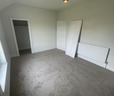 2 bedroom semi-detached house to rent - Photo 4