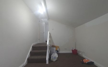 2 bedroom maisonette to rent - Photo 5