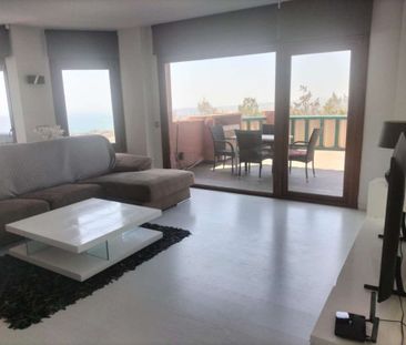 2 room luxury Apartment for rent in Benalmádena, Andalusia - Photo 3