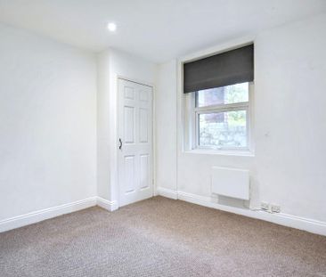1 bedroom ground floor flat to rent - Photo 3