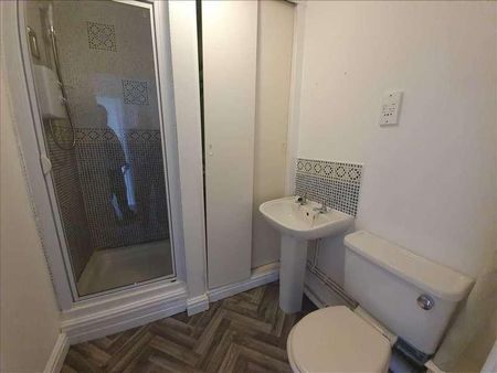 Lyndale Court, Winsford, CW7 - Photo 4