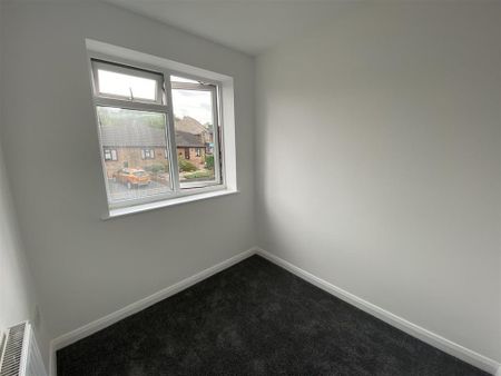 3 bedroom detached house to rent - Photo 4