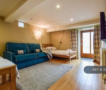 4 bedroom detached house to rent - Photo 6