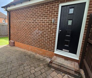1 bedroom semi-detached house to rent - Photo 6