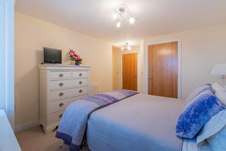 2 bedroom retirement property to rent - Photo 5