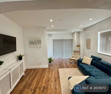 3 bedroom end of terrace house to rent - Photo 1