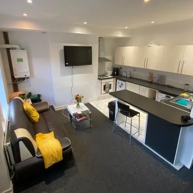 12 Harold Place, Leeds, LS6 1PQ - Photo 1