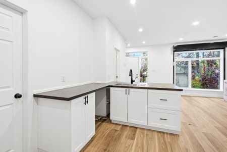 For Lease - 322 Frontenac Street Unit# C, Vanier and Kingsview Park, Ontario - Photo 5