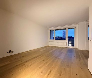 FIRST HOME AFTER TOTAL RENOVATION – URBAN. STYLISH. CARE-FREE. - Foto 5