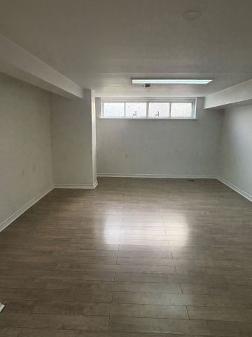 For Lease - 124 Avondale Boulevard, Brampton, Ontario - Photo 4