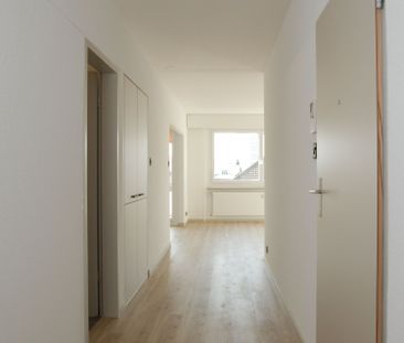 "Attraktive, moderne 3.5 Wohnung an guter Lage nähe Wiesenplatz" - Photo 4