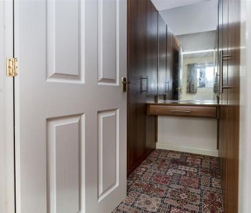 6 bedroom detached house to rent - Photo 1