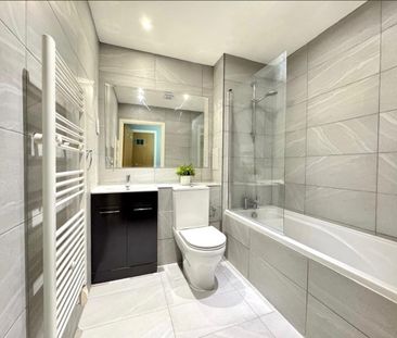 Room in a Shared House, Thames View, IG1 - Photo 5