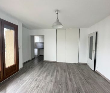 Location Appartement 1 pièce 28m² - Photo 2