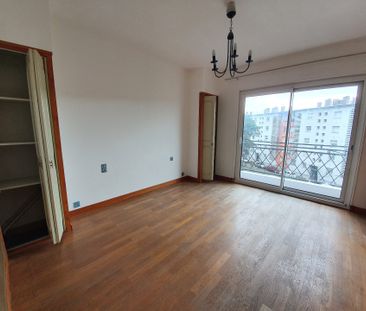 Location Appartement 4 pièces 90m² CONDRIEU 69420 - Photo 2