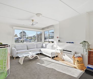 Charming Home in Montagu Bay - Photo 1