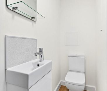 Studio to rent - Photo 5