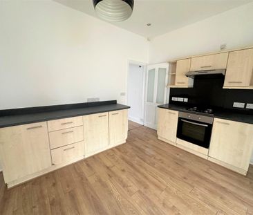 4 bedroom terraced house to rent - Photo 6