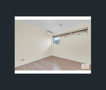 Luxury fully renovated 2 bedroom Townhouse - Photo 5