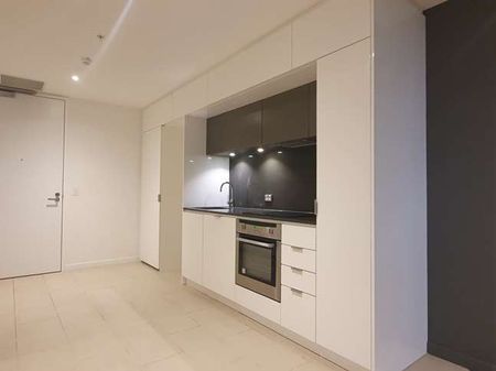 Ideal Living on Swanston Street - Photo 5