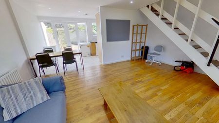 3 bedroom terraced house to rent - Photo 2