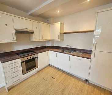 Greyhound Court, Brighton Road, Redhill, Surrey, RH1 - Photo 5