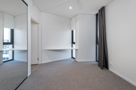 Valencia Residences - Photo 5