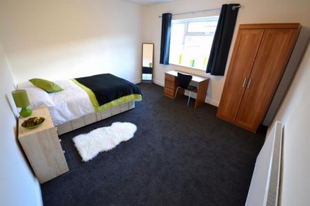 4 bedroom house to rent - Photo 2