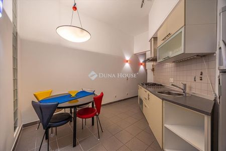 Kiadó újszerű állapotú lakás - Budapest VI. kerület - Photo 4