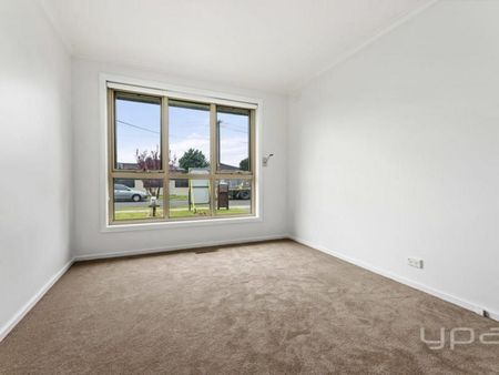 The Perfect Family Home! - Photo 5