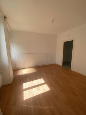Location Appartement 2 pièces 53m² LE CREUSOT 71200 - Photo 1