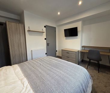 Felix Road, Gosport - Photo 1