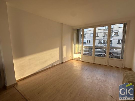 Location Appartement 4 pièces 74m² - Photo 1