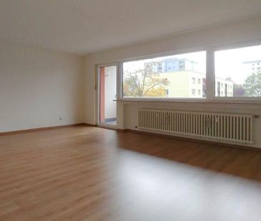 Moderne 2-Zimmer-Wohnung mit zwei Balkonen und Aufzug in Trier-Tarf... - Photo 1