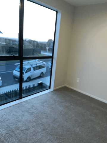 Modern 3BR Home in Bucklands Beach - Photo 4