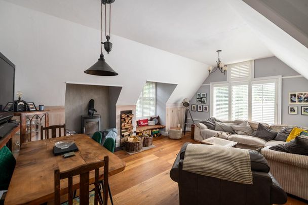 3 bedroom apartment to rent - Photo 1