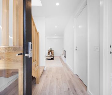 1/24 Carr Street, Brighton East VIC 3187 - Townhouse For Rent | Domain - Photo 5